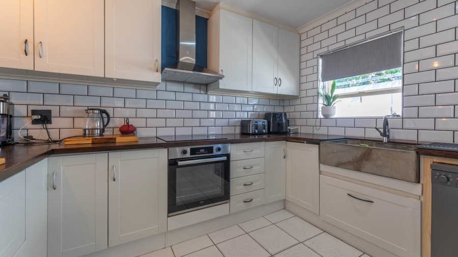 4 Bedroom Property for Sale in Parklands Western Cape